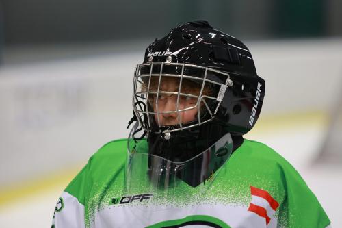 #icehockey #hockey #hockeylife #hockeyplayer #hockeygame #goalie #eishockey #ice #hockeylove #hockeygoalie #puck #schrabmayr#icehawks