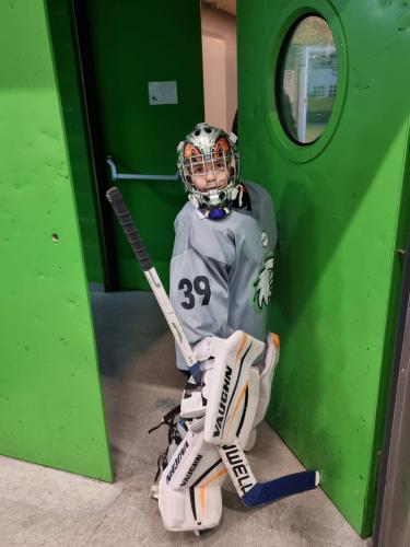 #icehockey #hockey #hockeylife #hockeyplayer #hockeygame #goalie #eishockey #ice #hockeylove #hockeygoalie #puck #schrabmayr